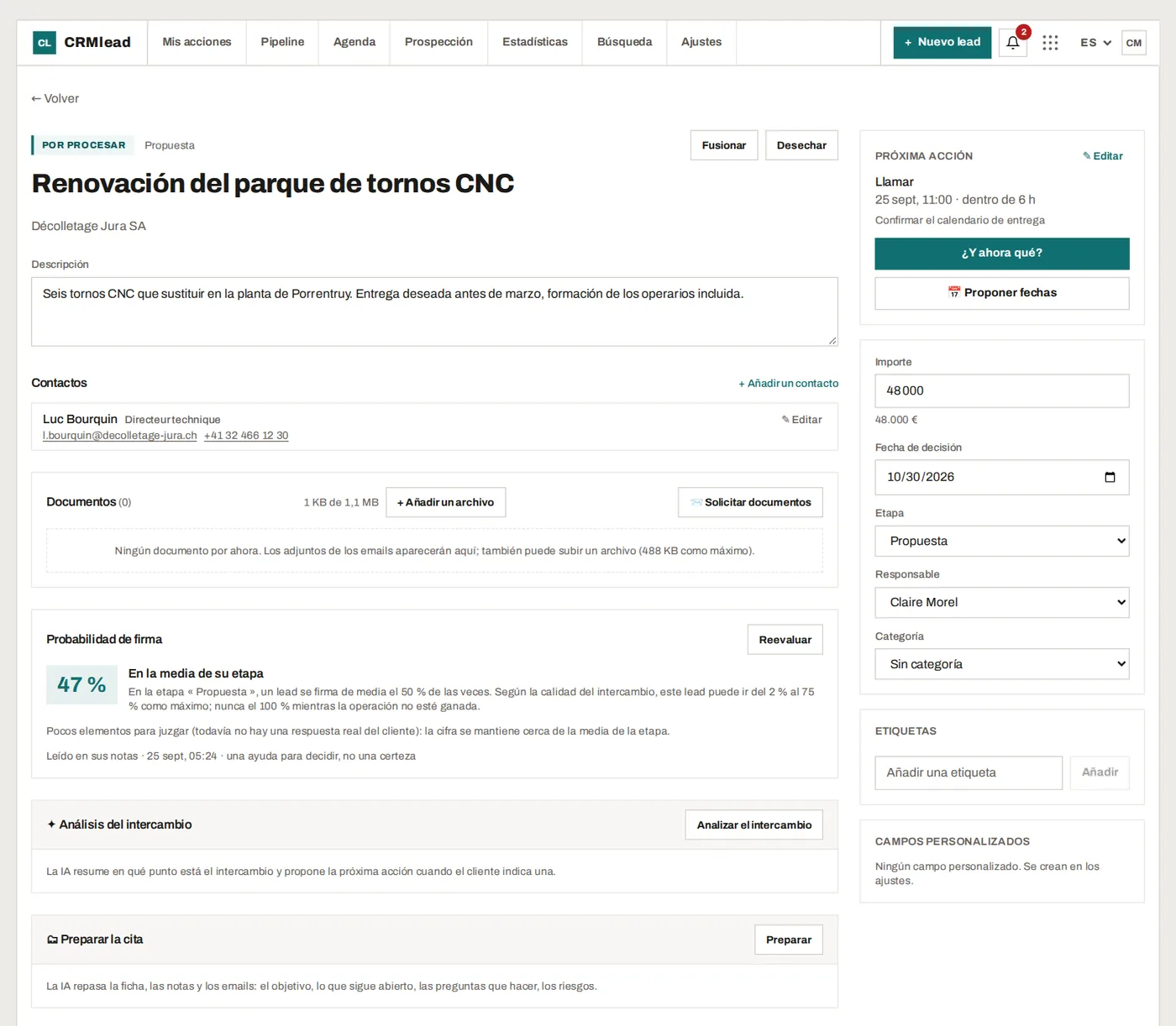 La ficha de un lead en CRMlead: correos sincronizados, historial de actividad y próxima acción