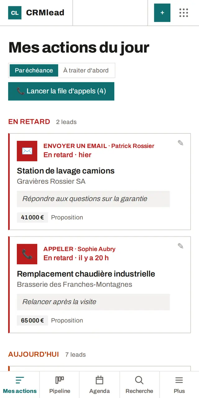 CRMlead sur téléphone : Mes actions du jour et la barre d'onglets